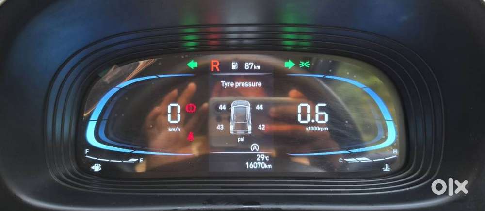 Hyundai Venue 1.2 S (o), 2025, Cng & Hybrids