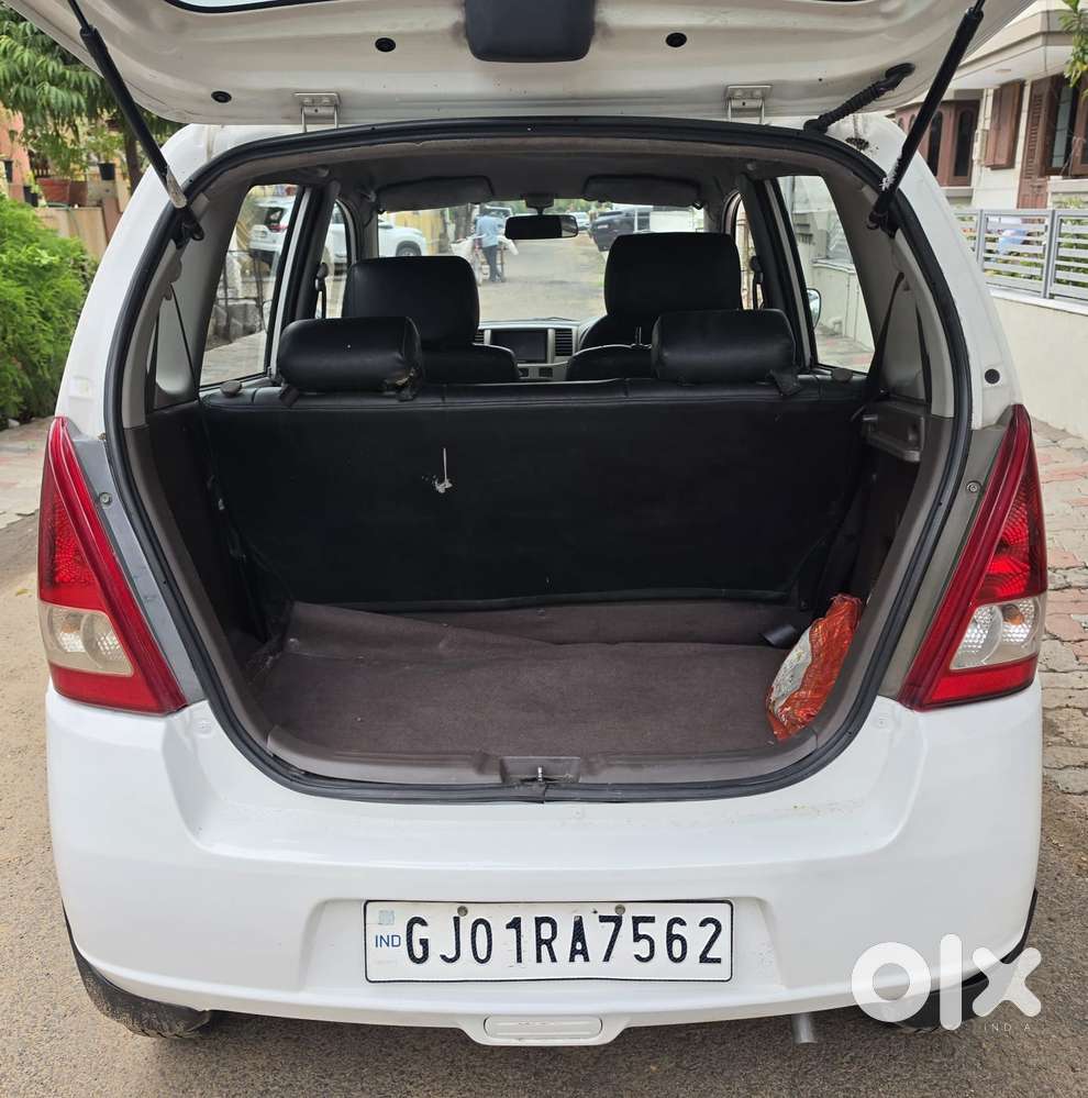 Maruti Suzuki Zen Estilo Lxi Bs Iv, 2013, Petrol