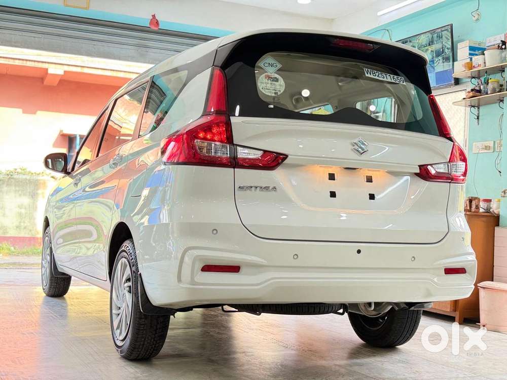 Maruti Suzuki Ertiga Vxi (o) Cng, 2025, Petrol