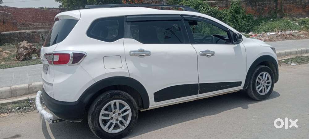Renault Triber Rxt, 2022, Petrol