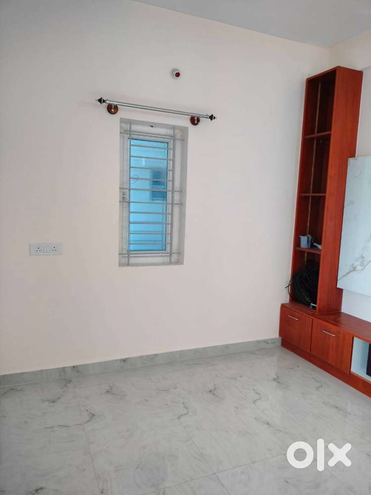 2 BHK house for lease