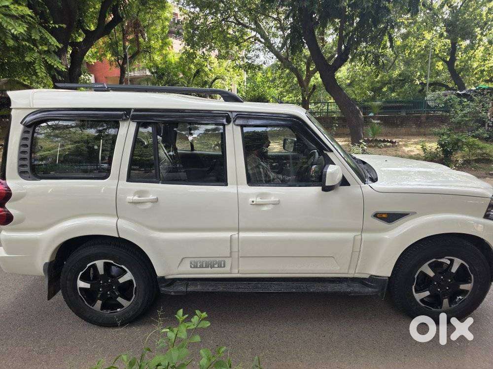 Mahindra Scorpio S6 Plus, 2018, Diesel