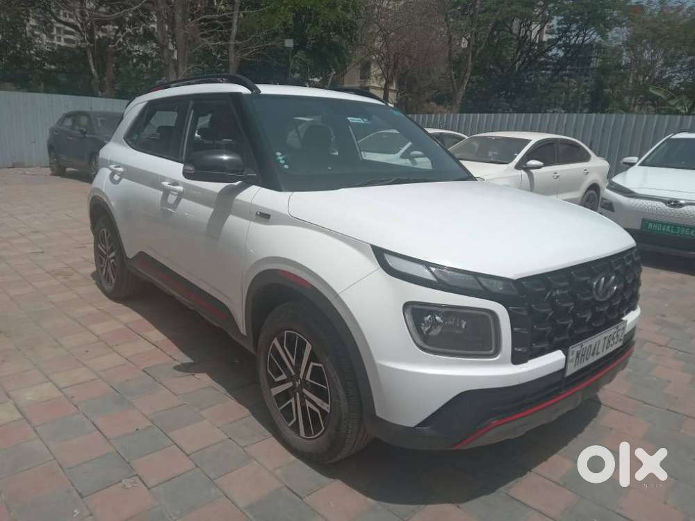 Hyundai Venue Sx(o) 1.0 Turbo Dct Knight Edition, 2024, Petrol
