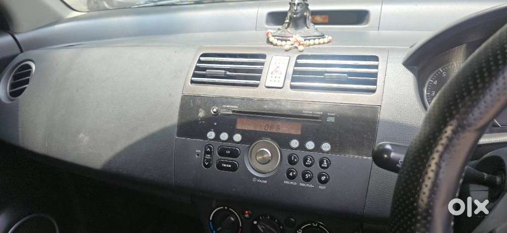 Maruti Suzuki Swift Lxi Optional-o, 2010, Petrol