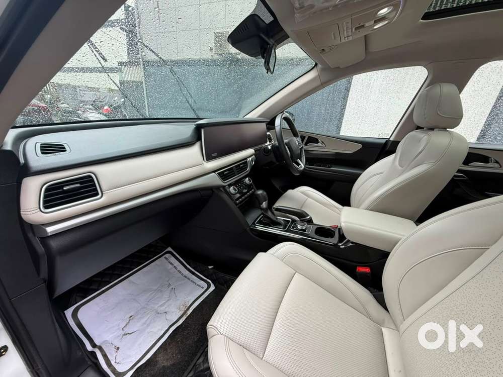 Mahindra Xuv700 Ax7 2022 Automatic Diesel  45600 Km  ₹17l