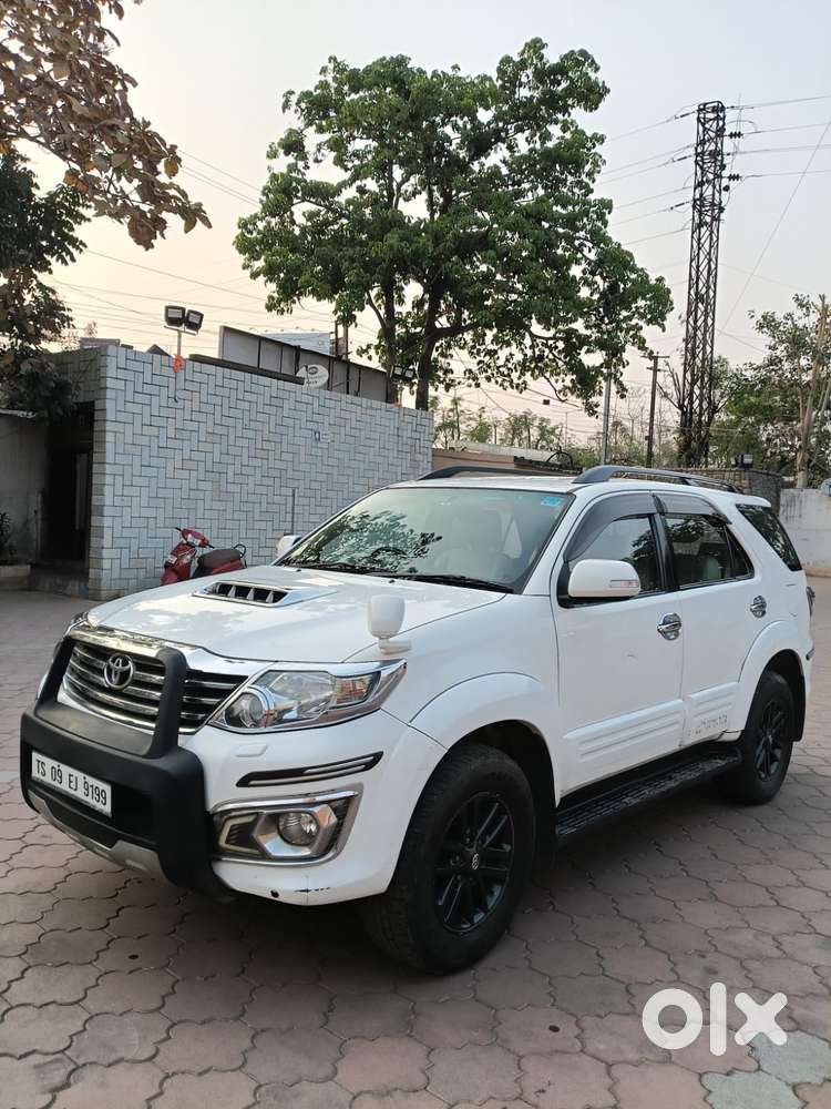 Toyota Fortuner 3.0 4x4 Manual, 2015, Diesel