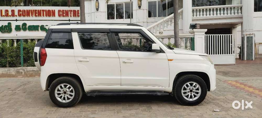 Mahindra Tuv 300 T10 Amt (automatic), 2016, Diesel