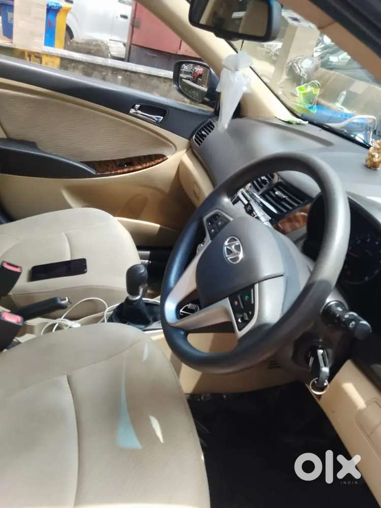 Hyundai Verna 2012 Petrol 60000 Km Driven