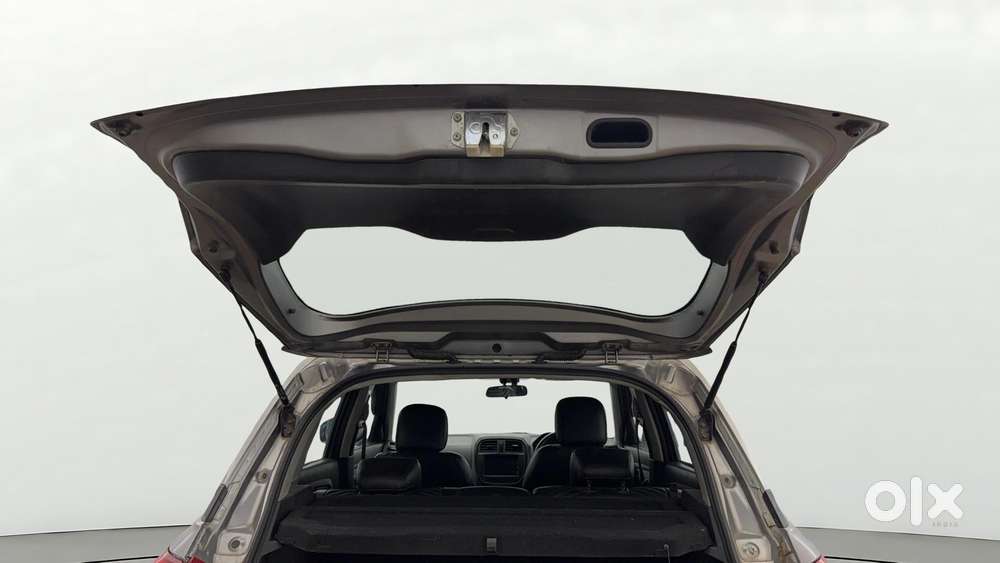 Maruti Suzuki Vitara Brezza Zdi Plus, 2017, Diesel