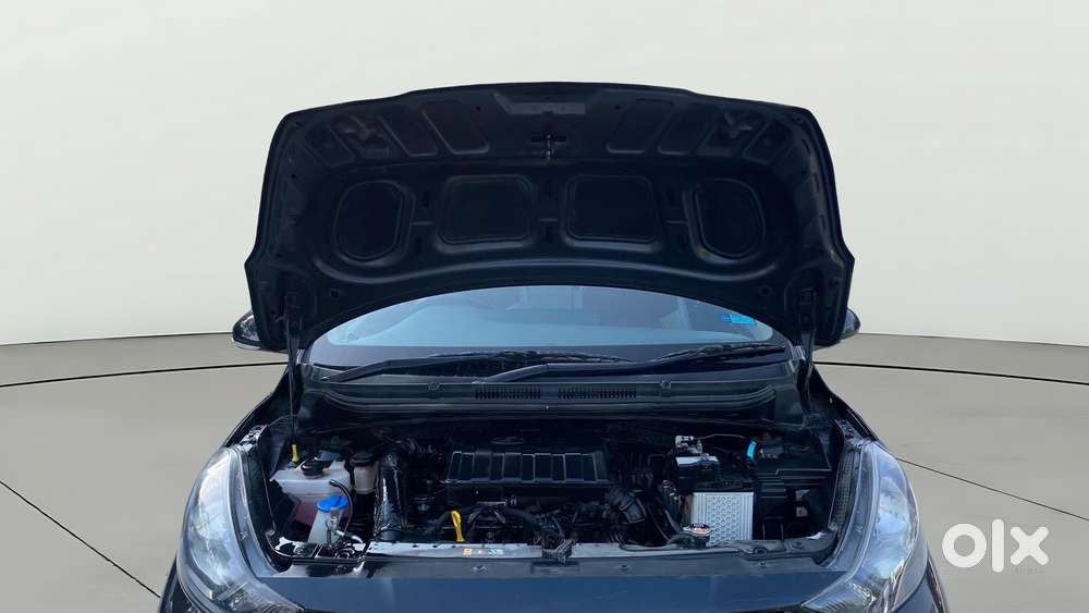 Hyundai Aura 1.2 Sx Cng, 2024, Cng & Hybrids