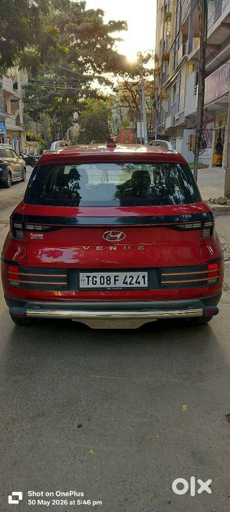 Hyundai Venue 1.2 S (o), 2024, Petrol