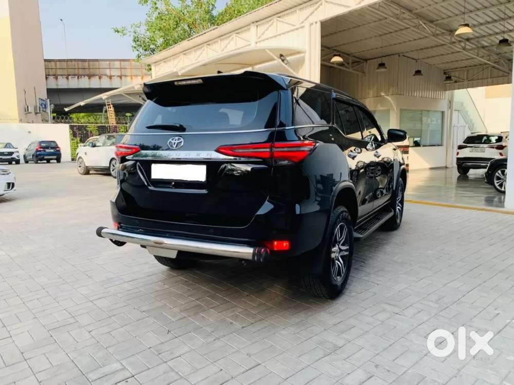 Toyota Fortuner 4x2 At 2.7 Petrol, 2022, Petrol