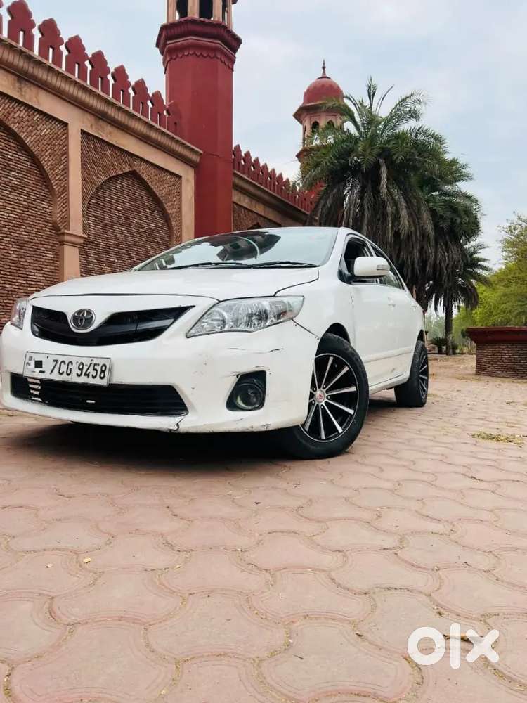 Toyota Corolla Altis 2012 Diesel 120000 Km Driven