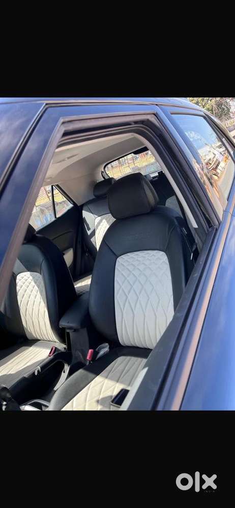 Hyundai Venue 2024 Petrol 26563 Km Driven