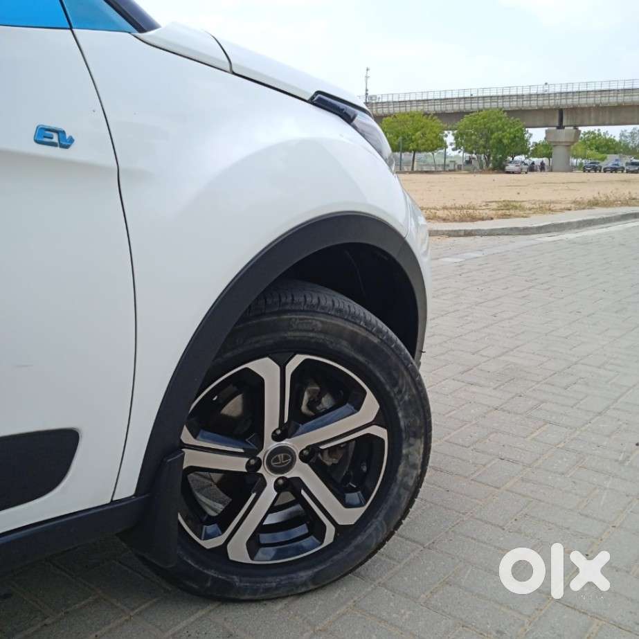 Tata Nexon Ev Xz Plus, 2022, Electric