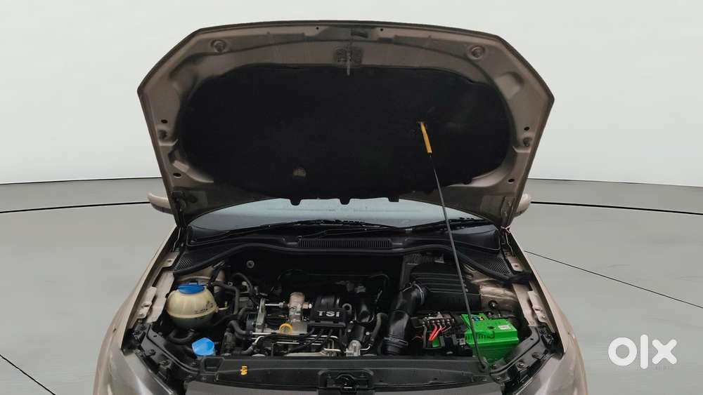 Volkswagen Vento 2010-2013 Petrol Highline At, 2016, Petrol