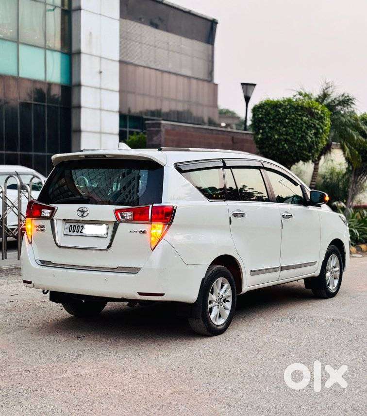 Toyota Innova Crysta 2.4 V, 2017, Diesel