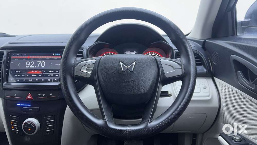 Mahindra Xuv300 1.2 W6 Amt Petrol, 2023, Petrol