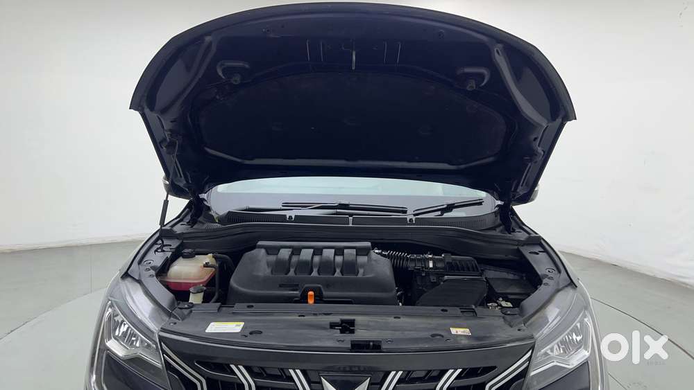Mahindra Xuv700 2.0 Ax 7 Petrol At Str, 2023, Petrol