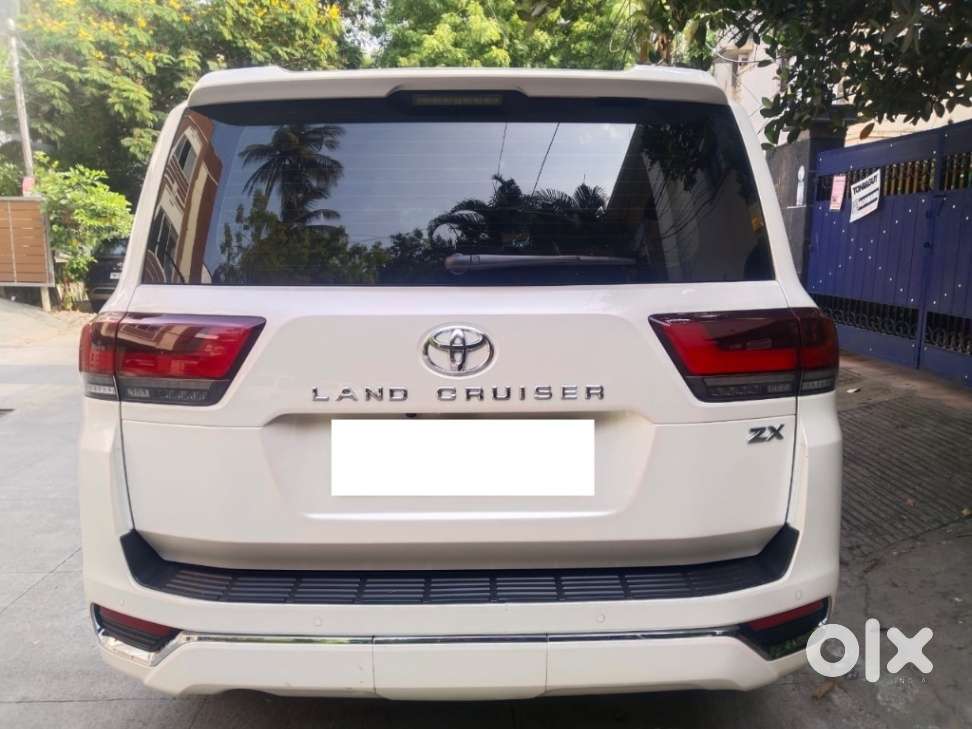 Toyota Land Cruiser 3.3 Zx Diesel, 2023, Diesel
