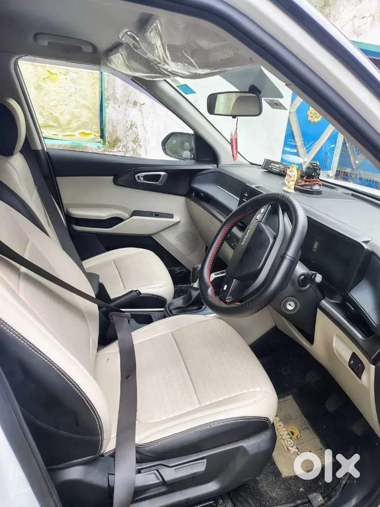 Kia Carens Clavis 2025