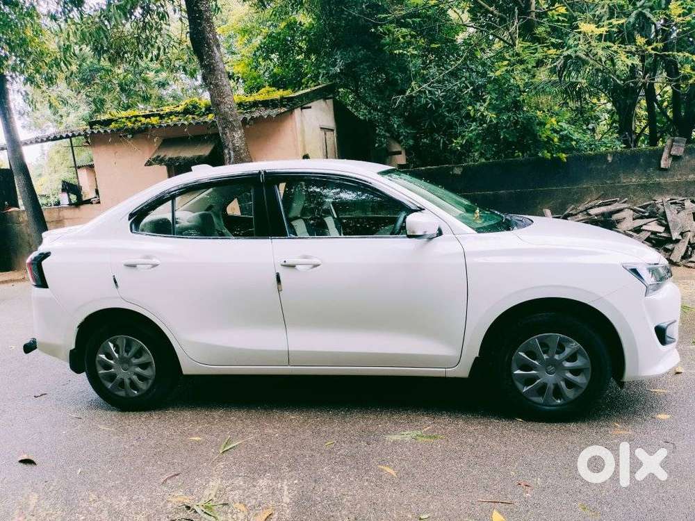 Maruti Suzuki Swift Dzire Vxi(o) Mt, 2025, Petrol