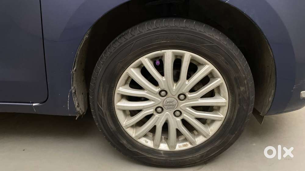 Maruti Suzuki Dzire 1.2 Zxi Amt, 2017, Petrol