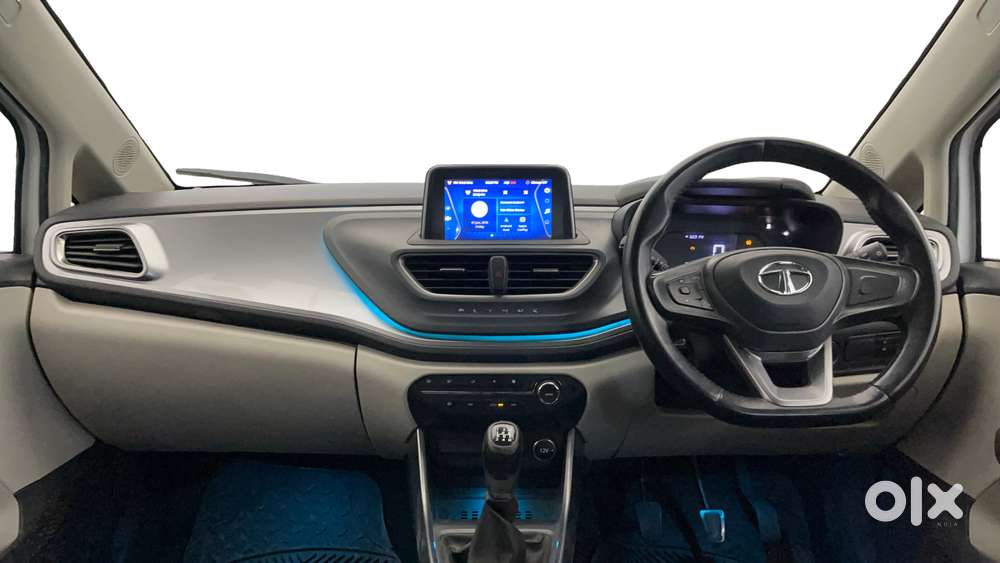 Tata Altroz Xz Plus (s) Icng, 2023, Cng & Hybrids