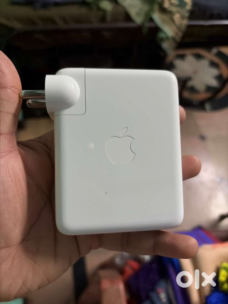 Apple 140W USB-C Power Adapter (Original) Excellent Condition