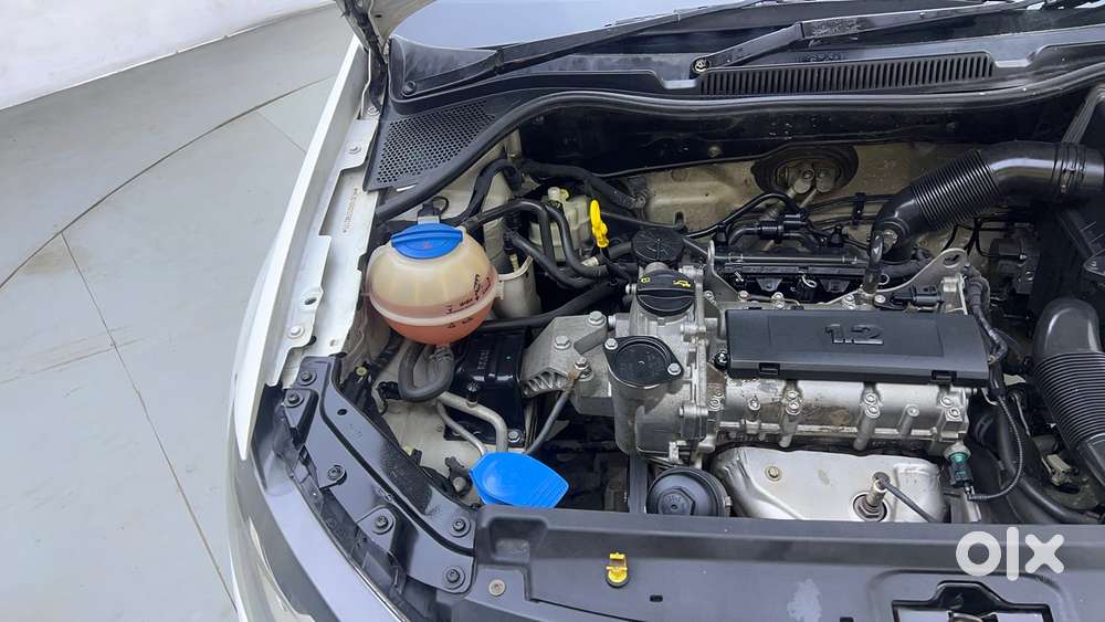 Volkswagen Polo Petrol Highline 1.2l, 2016, Petrol
