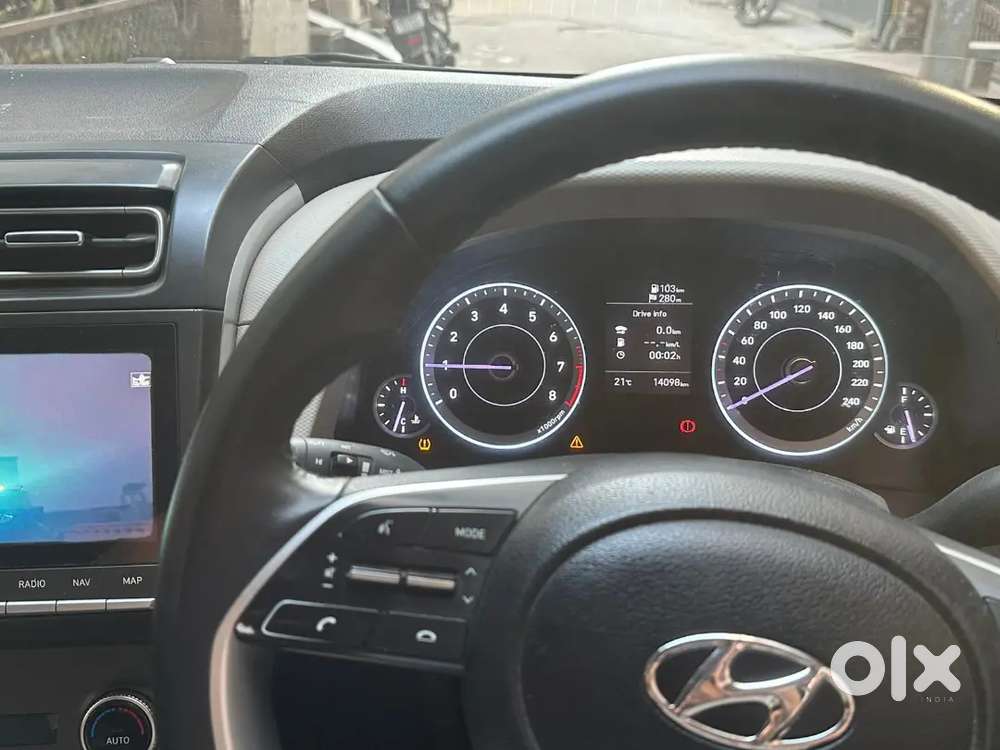 Hyundai Creta Sx 2022 14800 Km With Panaromic Sunroof