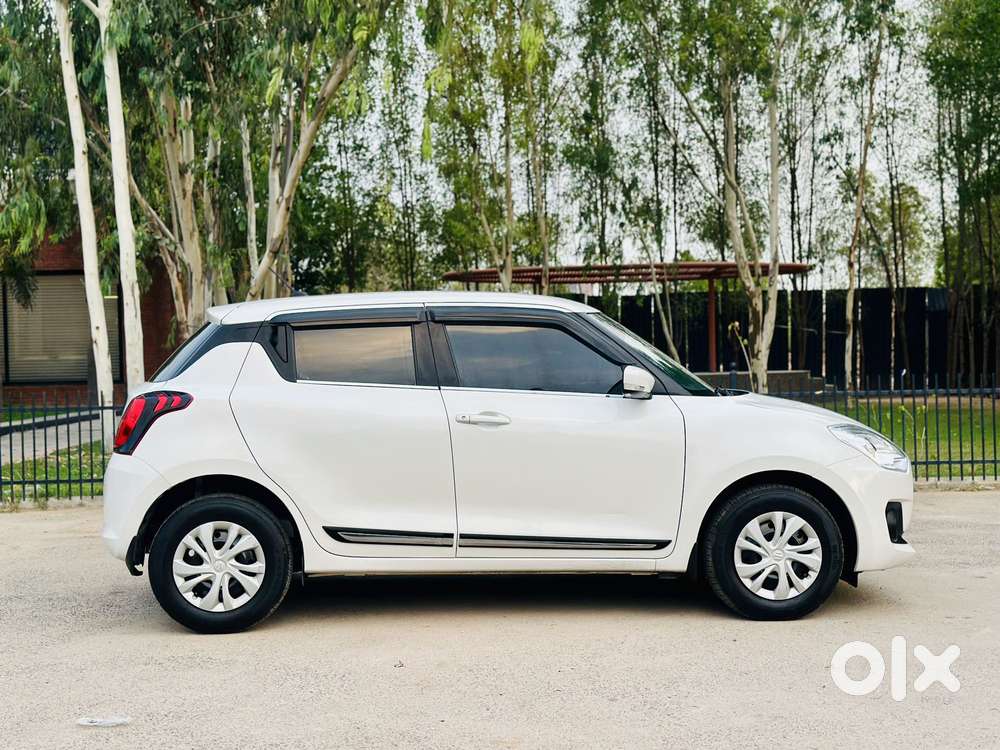 Maruti Suzuki Swift 1.2 Vxi (o), 2023, Petrol