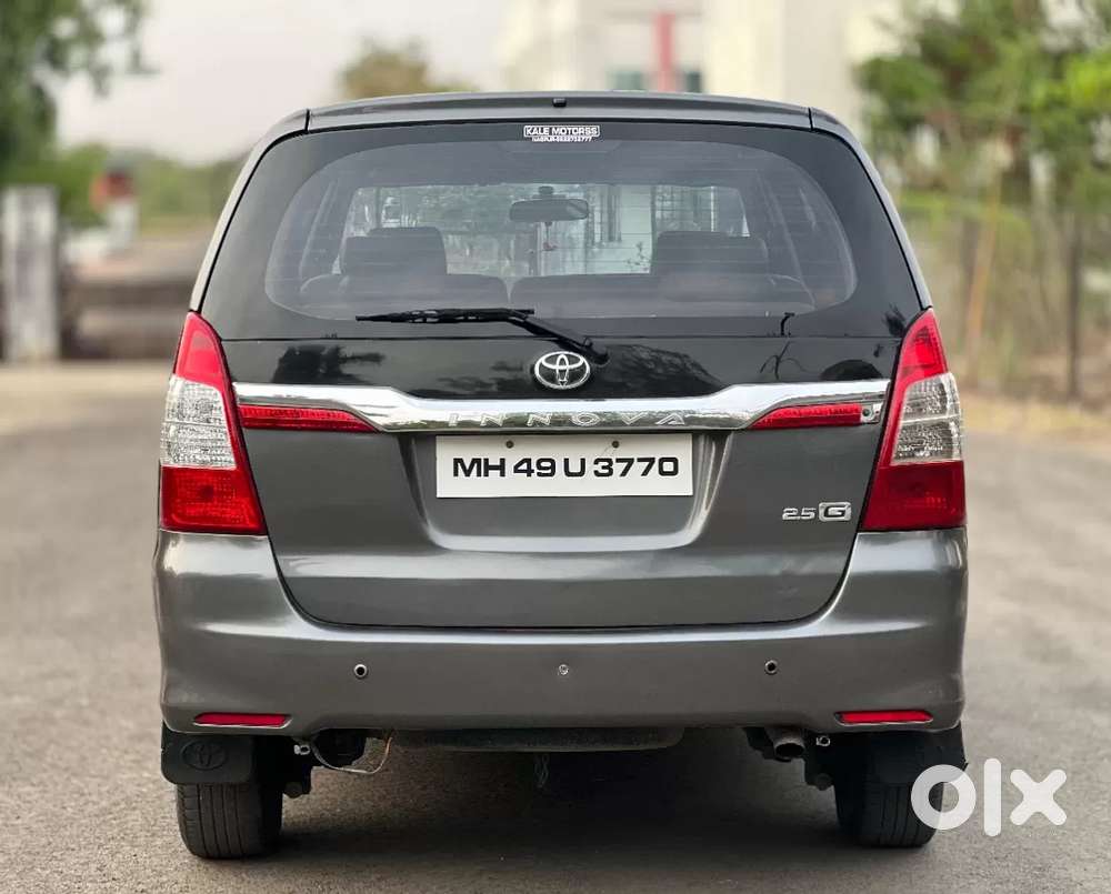 Toyota Innova 2.5 G (diesel) 8 Seater Bs Iv, 2015, Diesel