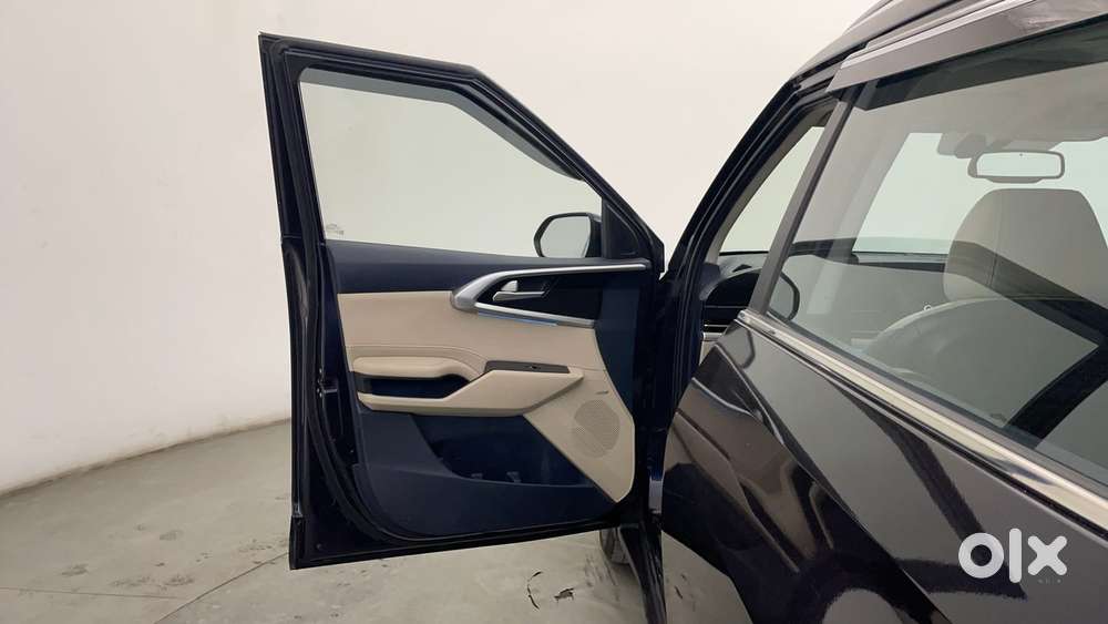 Kia Carens 1.4 Luxury Plus 6 Str, 2022, Petrol