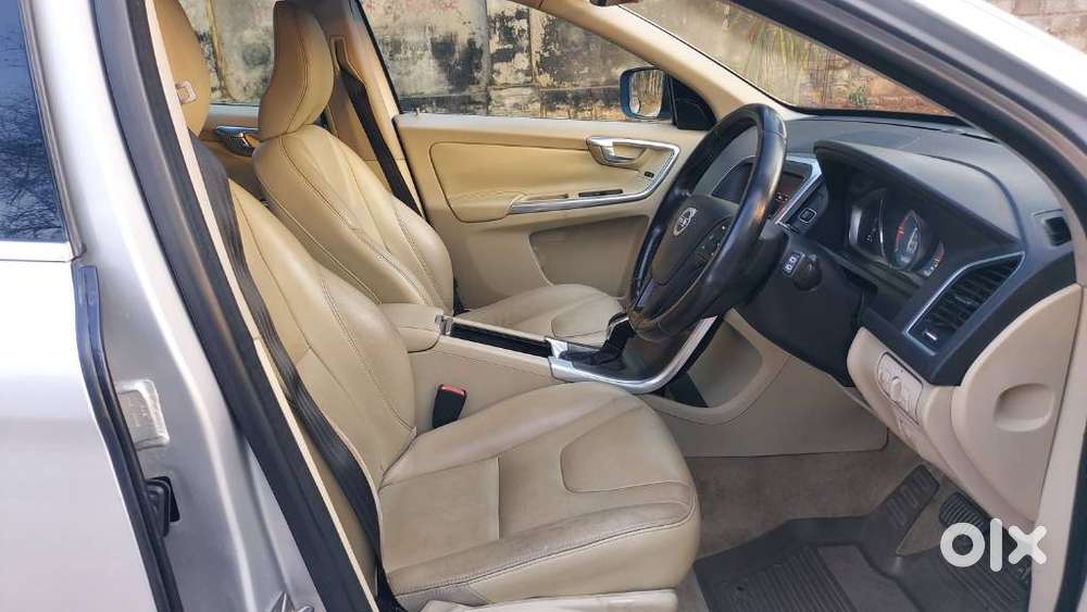Volvo Xc60 D4 Momentum, 2016, Diesel
