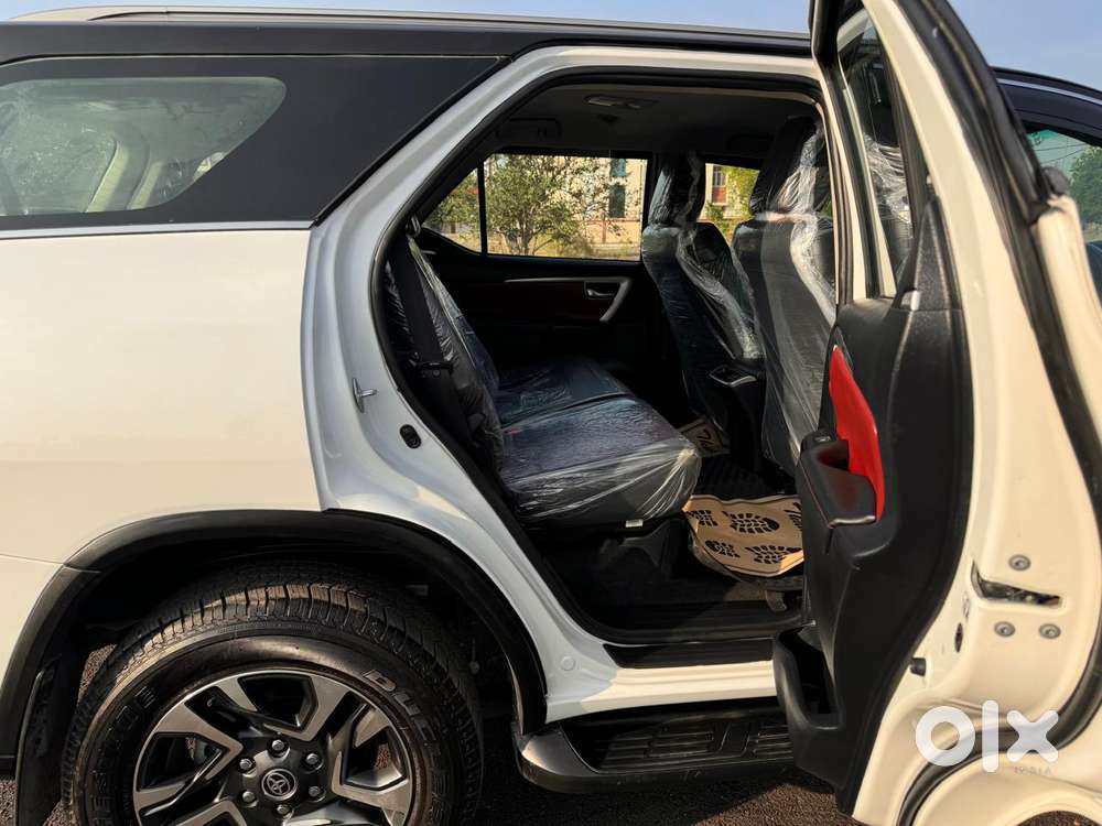 Toyota Fortuner Legender 4x2 At 2.8, 2023, Diesel