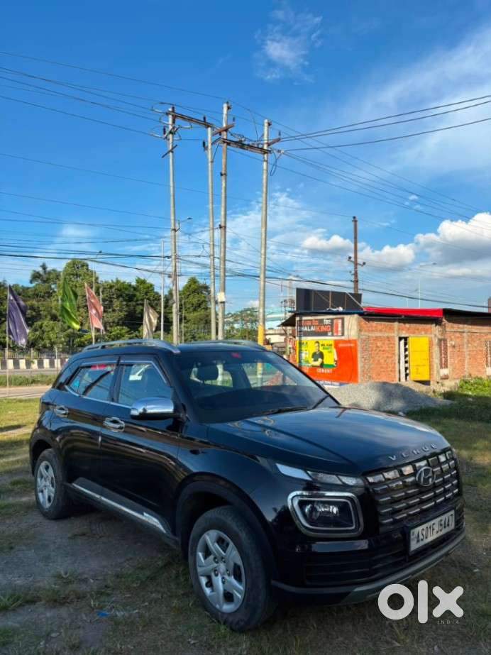 Hyundai Venue Sx Mt, 2022, Petrol