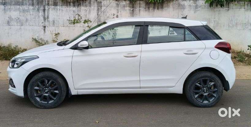 Hyundai I20 Sportz 1.2 Vtvt, 2020, Petrol
