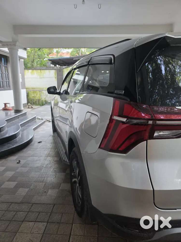 Mahindra Xuv700 Petrol 2023