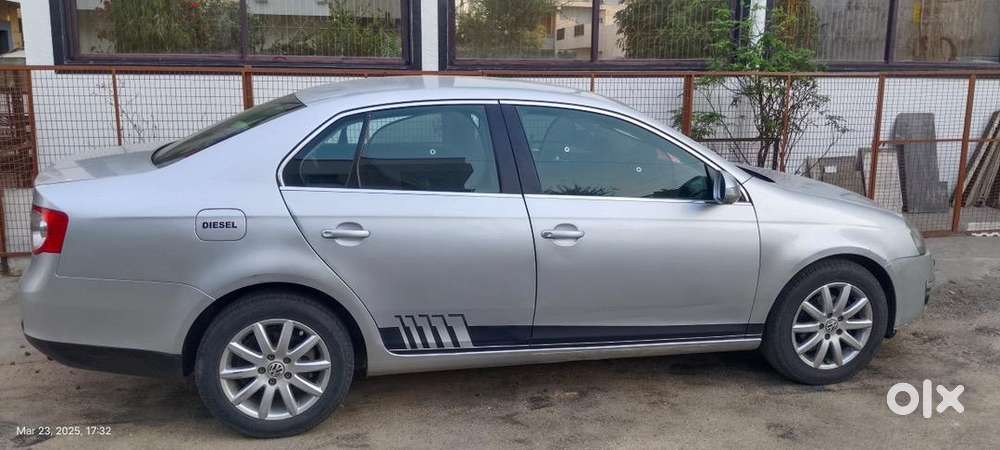 Volkswagen Jetta 2010 Diesel 78000 Km Driven