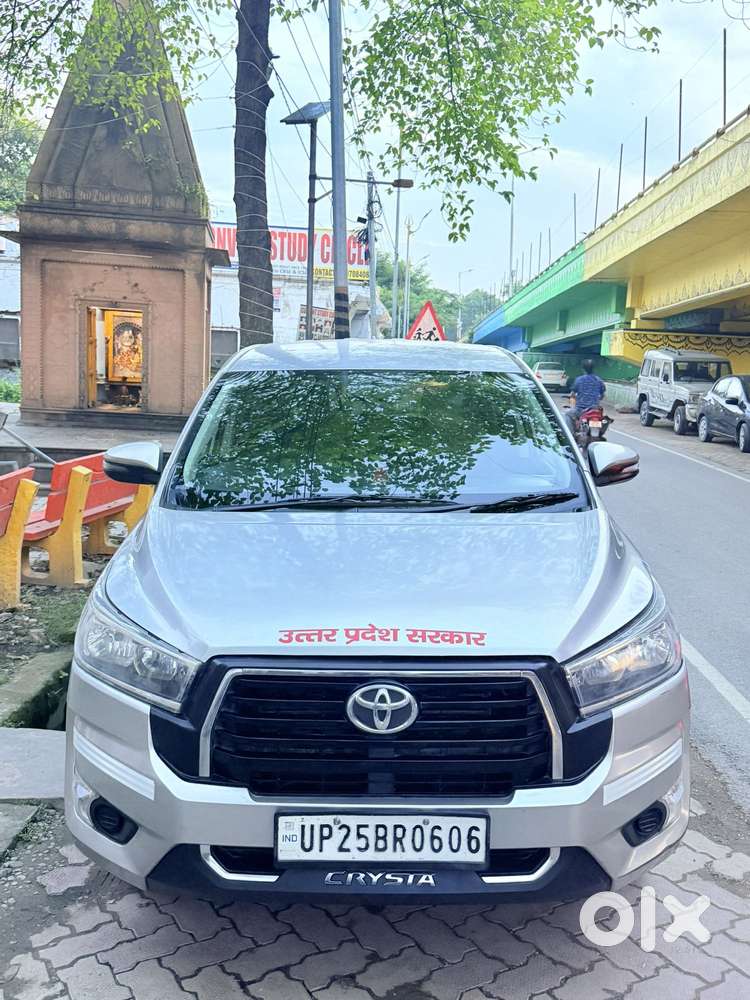 Toyota Innova Crysta 2.4 V, 2016, Diesel