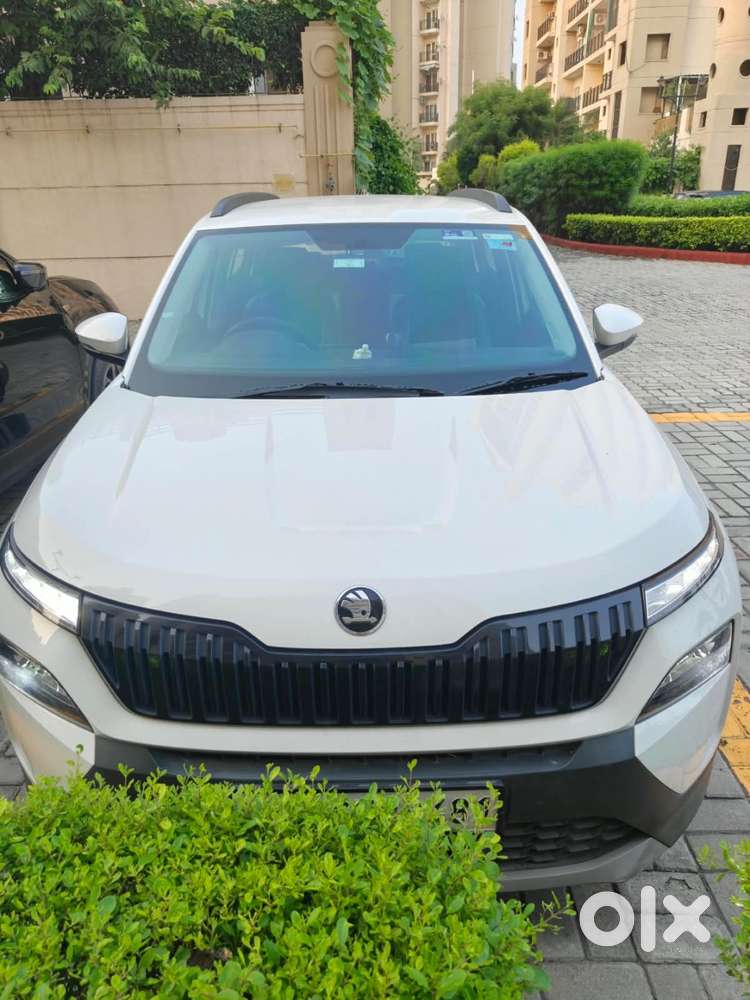 Skoda Kylaq Signature At Petrol