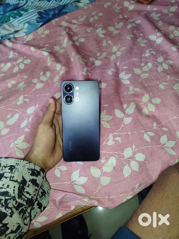 Brand new phone  ungent sell storage 64 gb ram 4 ,10 days old