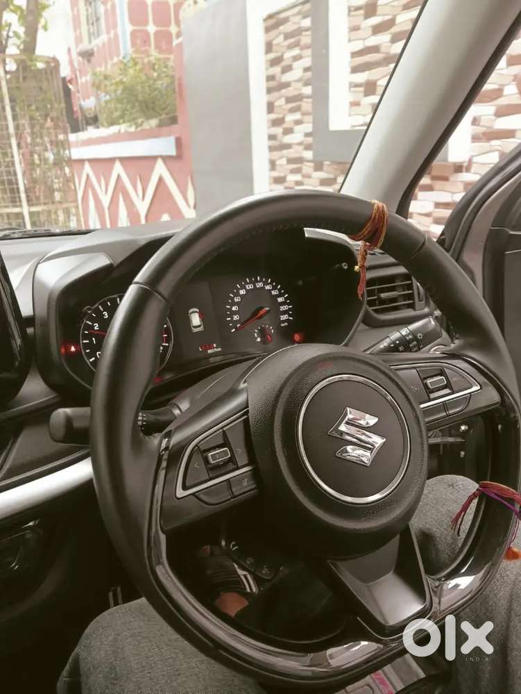 Swift 1.2 Zxi Plus 2025  In 8 Lakhs { 2026 1st Hand Price 9.75 Lakh }