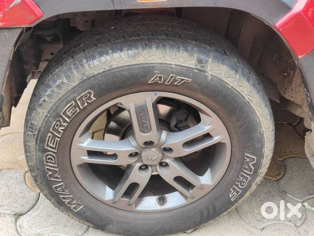 Mahindra Thar Lx 4-str Convertible At, 2022, Petrol
