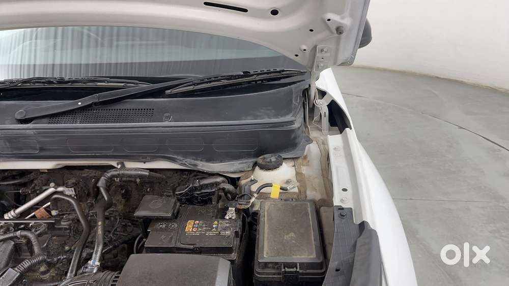 Hyundai Venue Sx Knight Edition  Mt, 2024, Petrol