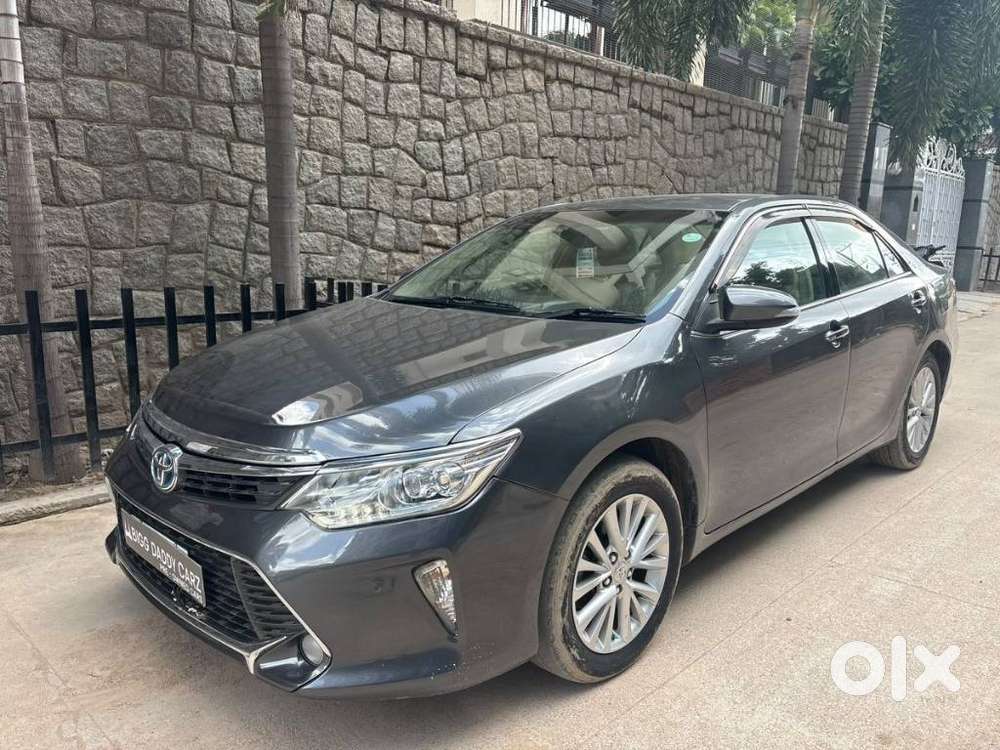 Toyota Camry 2.5 Hybrid, 2015, Petrol