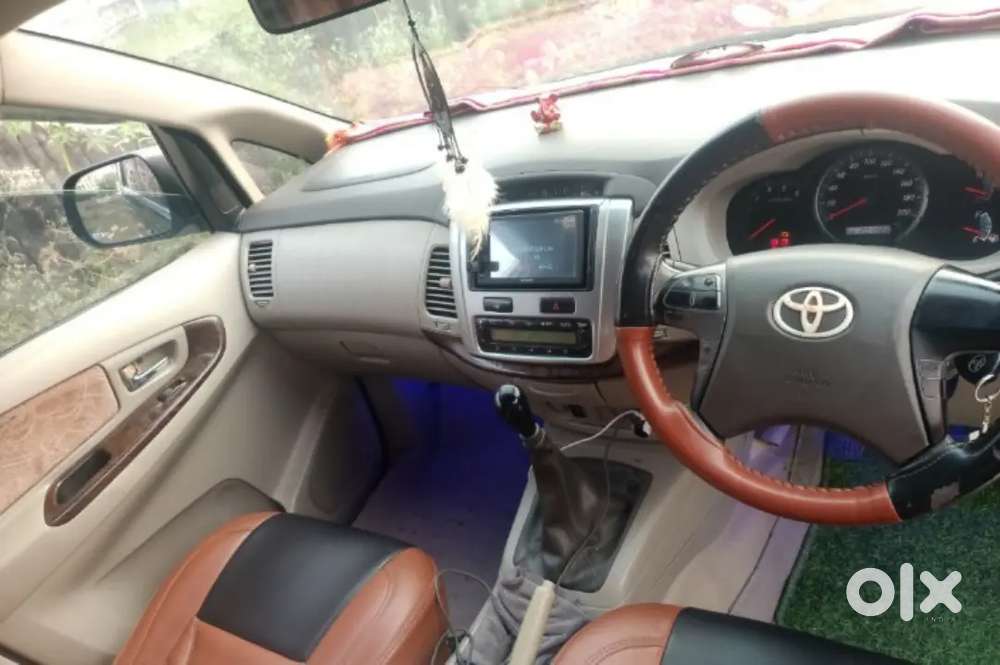 Toyota Innova 2.5 Vx 2012