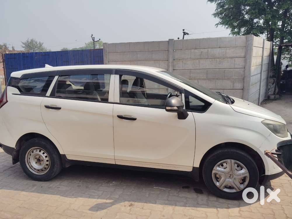 Mahindra Marazzo 2018 Diesel Well Maintained