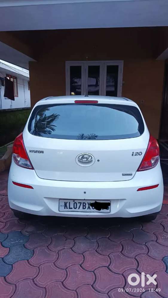 Hyundai I20 Era Petrol Well Maintained Car And Good Condition